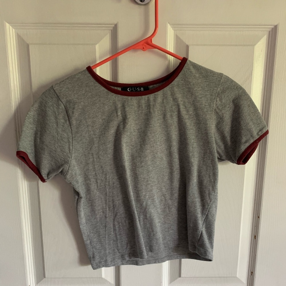 gray crop top
